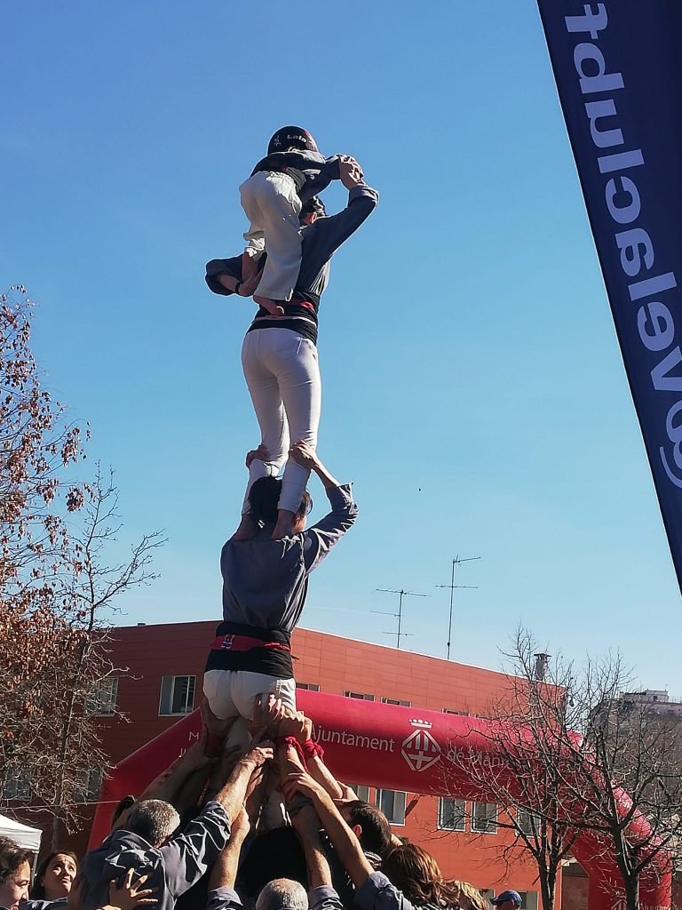 TIRALLONGUES PARTICIPA A LA VII CURSA DE LA DONA